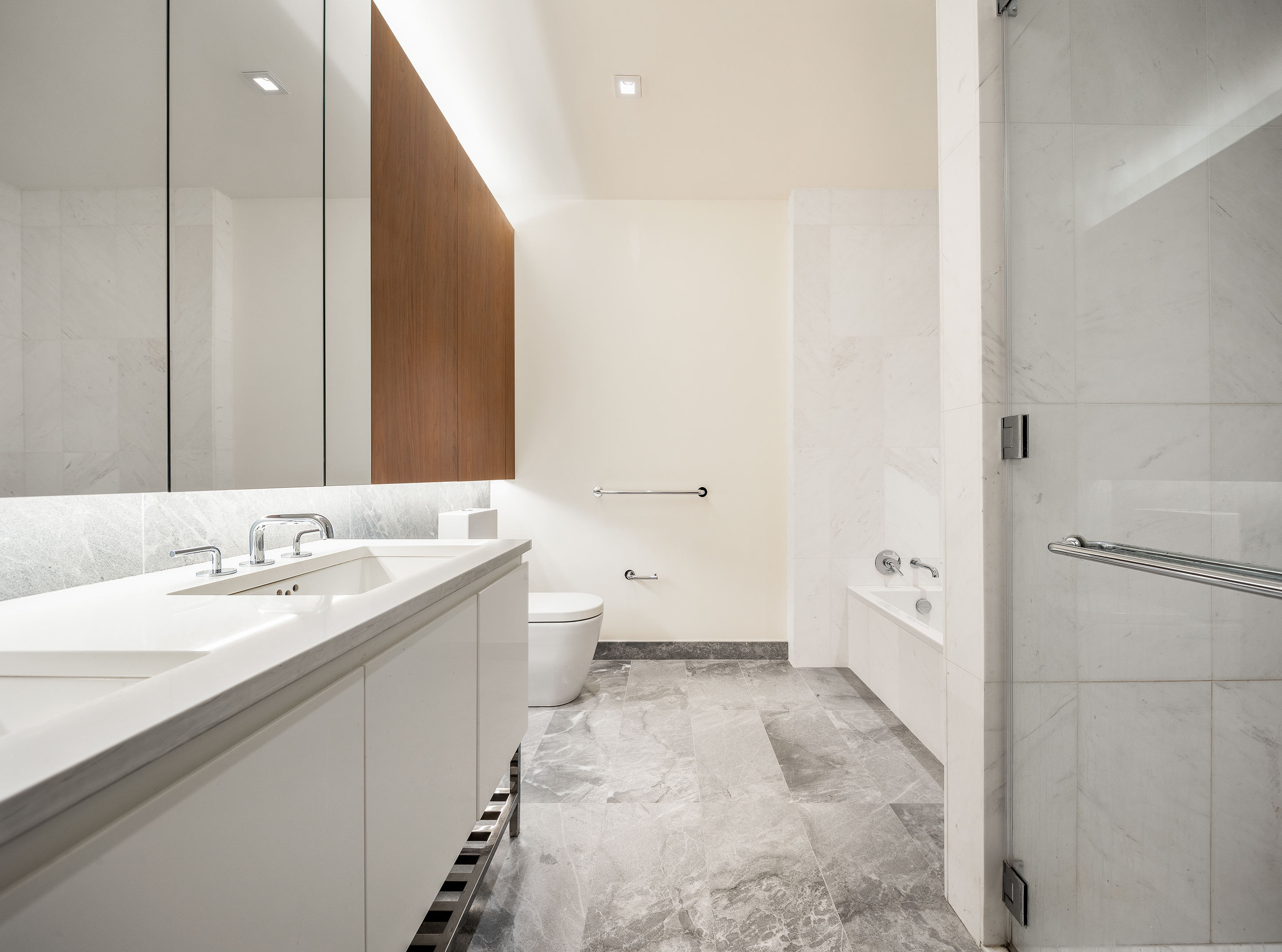 196 Orchard Street, Unit 8D Manhattan, NY 10002 - Photo 7 of 10