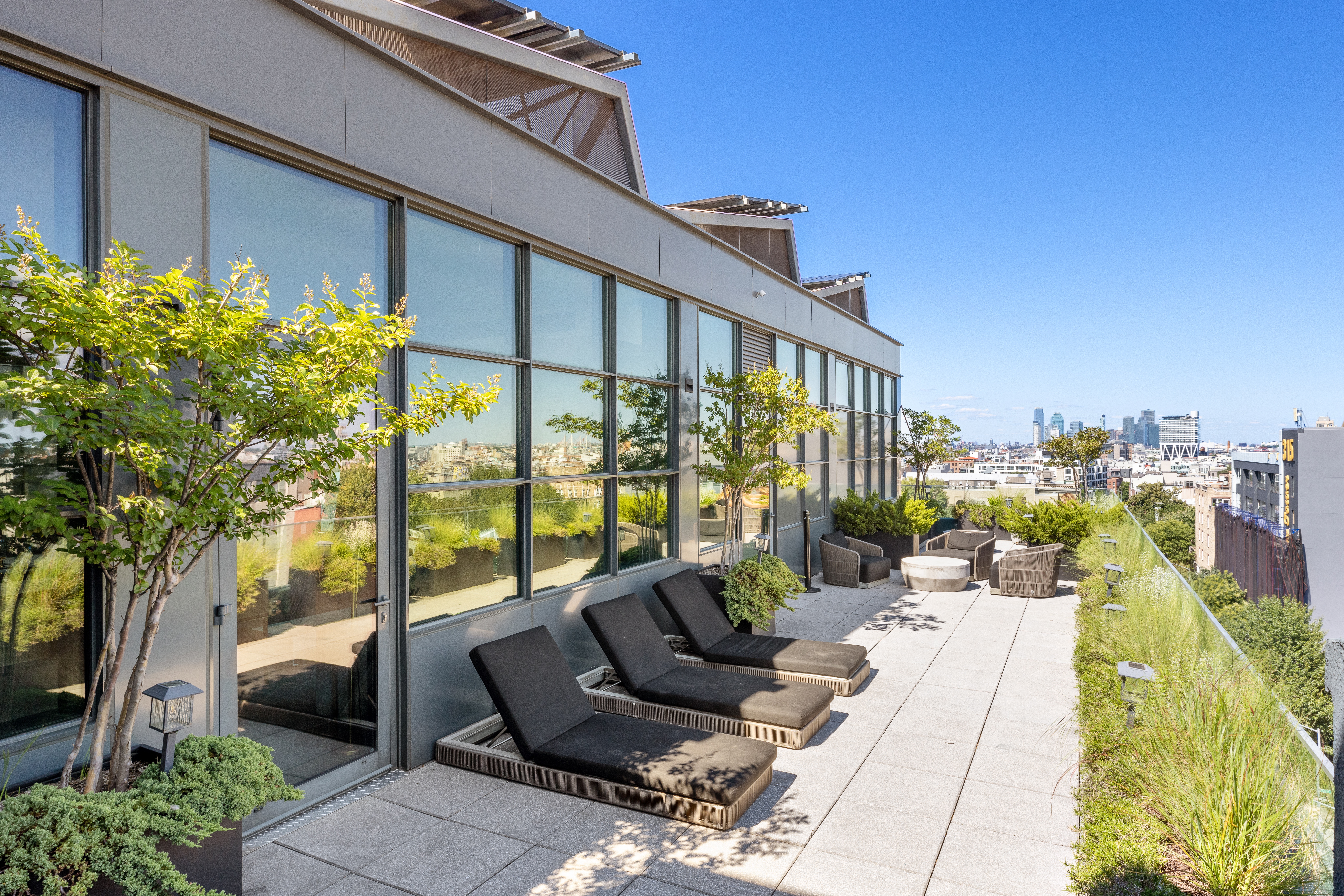 338 Berry Street, Unit 201 Brooklyn, NY 11249 - Photo 10 of 15