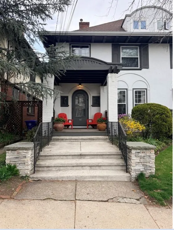 $899,000 | 404 Lloyd Avenue, Providence, RI 02906
