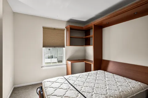 Contact Agent | 3704 Fenwick Lane, Mount Laurel, NJ 08054