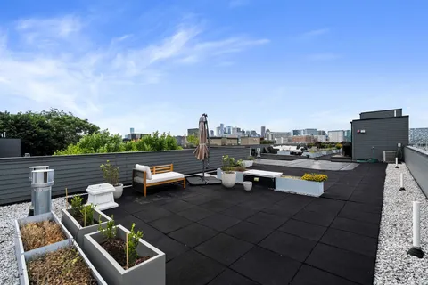 $1,262,500 | East 1st Street, Boston, MA 02127