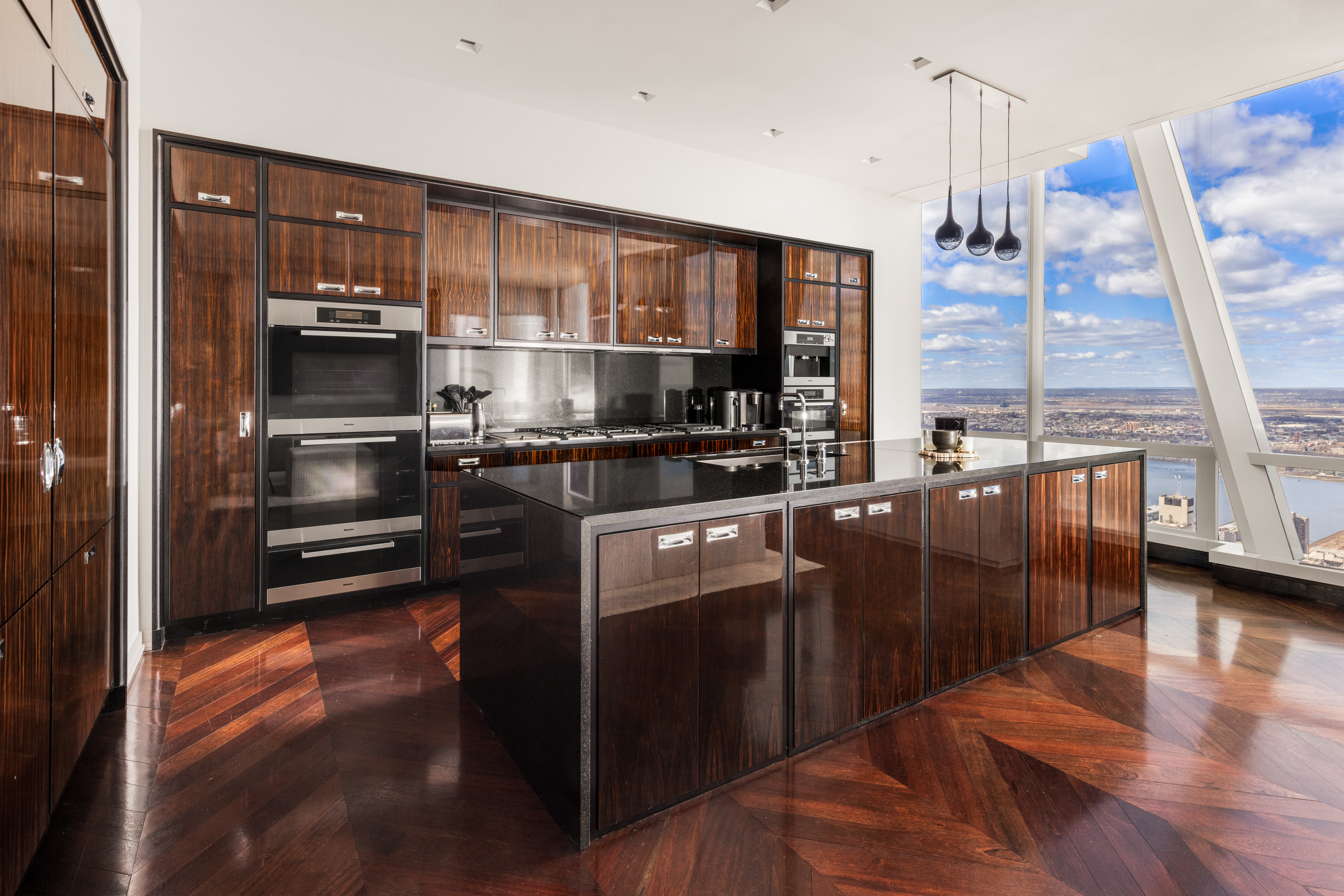 157 West 57th Street, Unit 86 Manhattan, NY 10019 - Photo 9 of 27