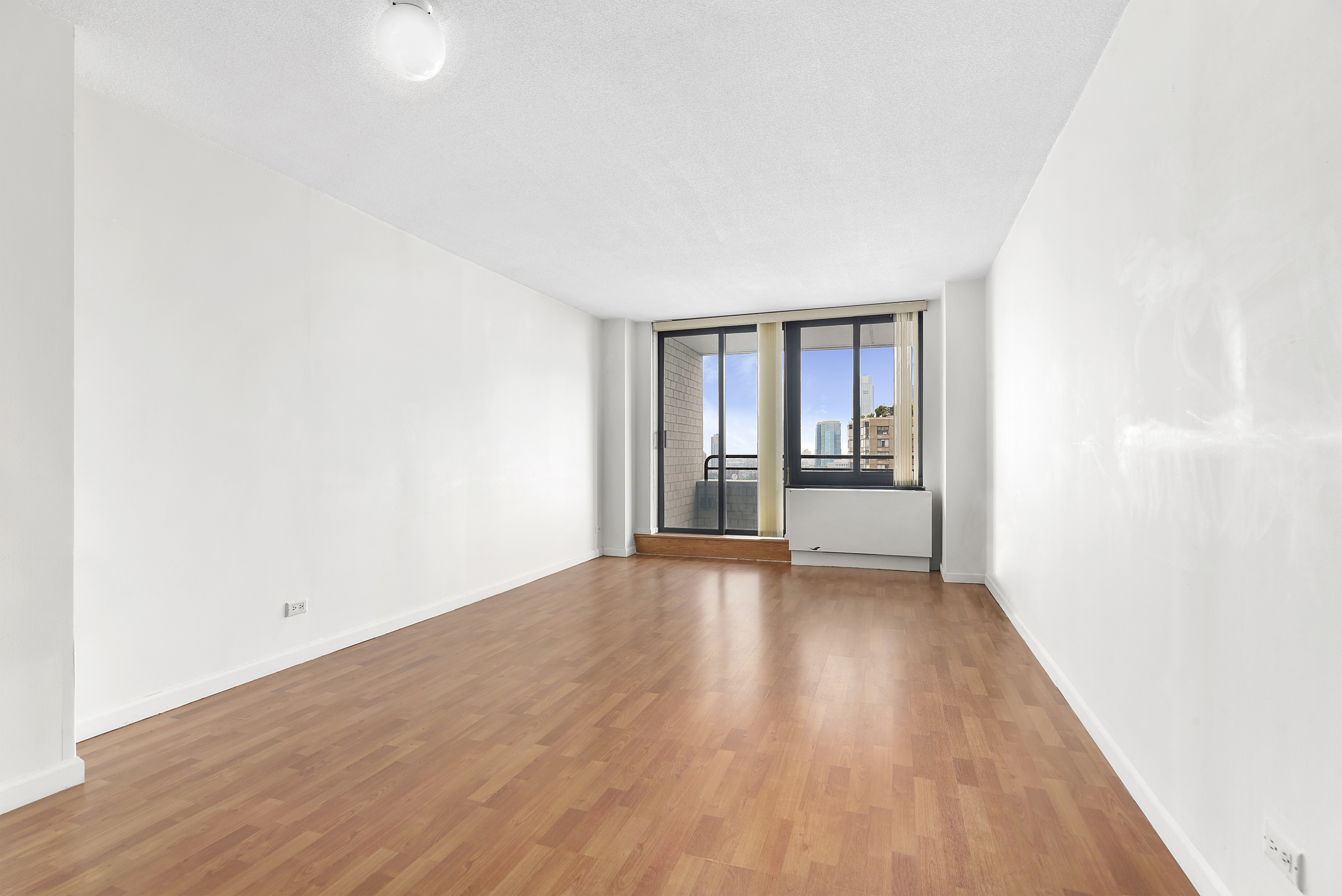 200 Rector Place, Unit 25D Manhattan, NY 10280 - Photo 7 of 15