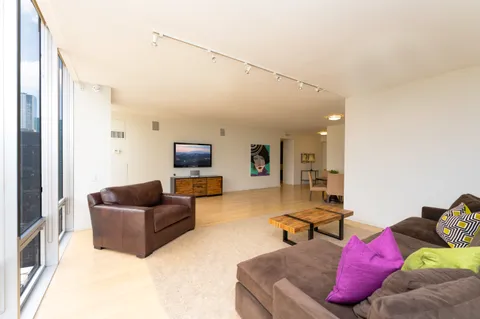 $34,000,000 | 641 5th Avenue, Unit 49CDE | Midtown East