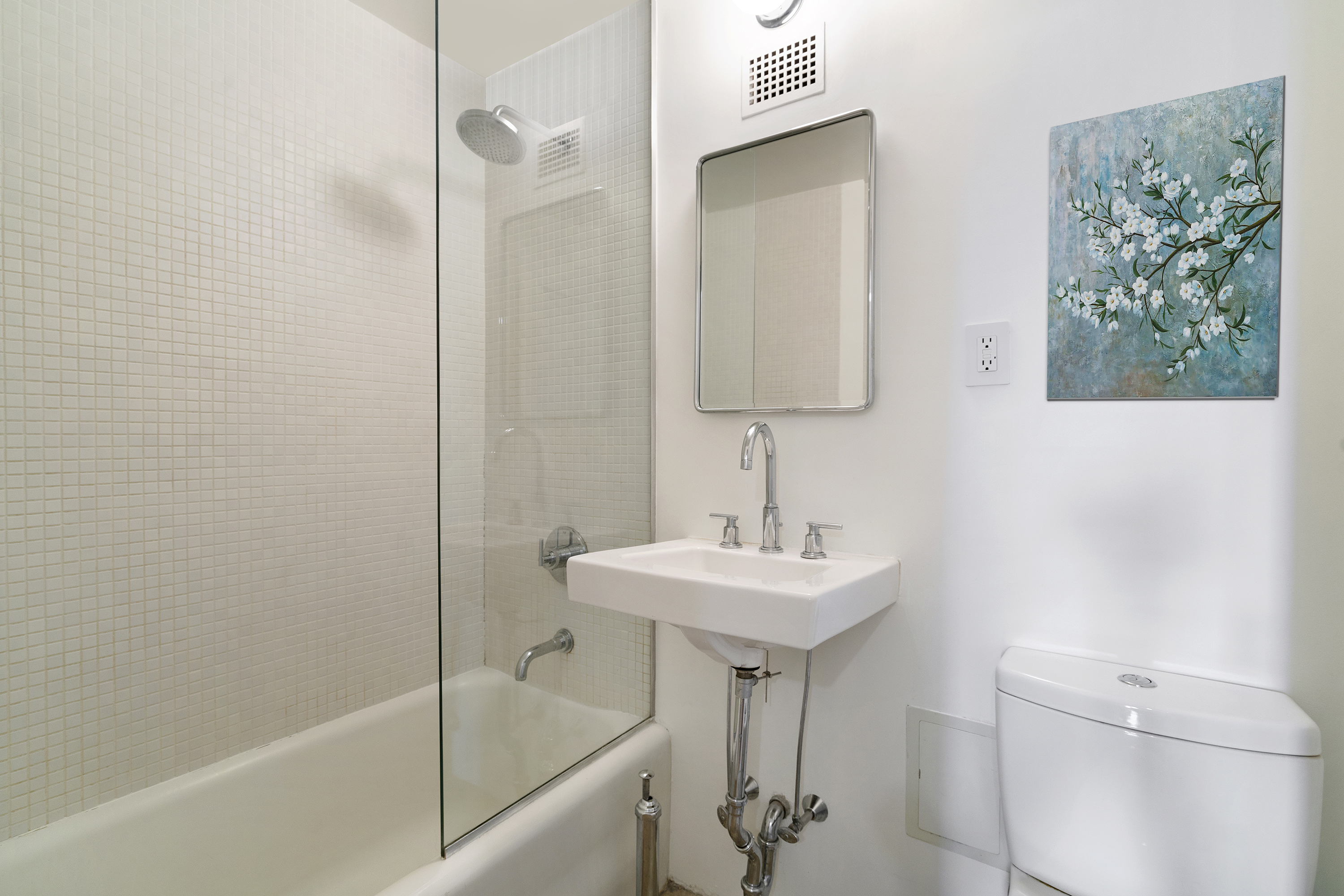 233 West 99th Street, Unit 16D Manhattan, NY 10025 - Photo 12 of 13