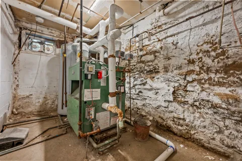 $1,495,000 | 2023 Hughes Avenue | East Tremont