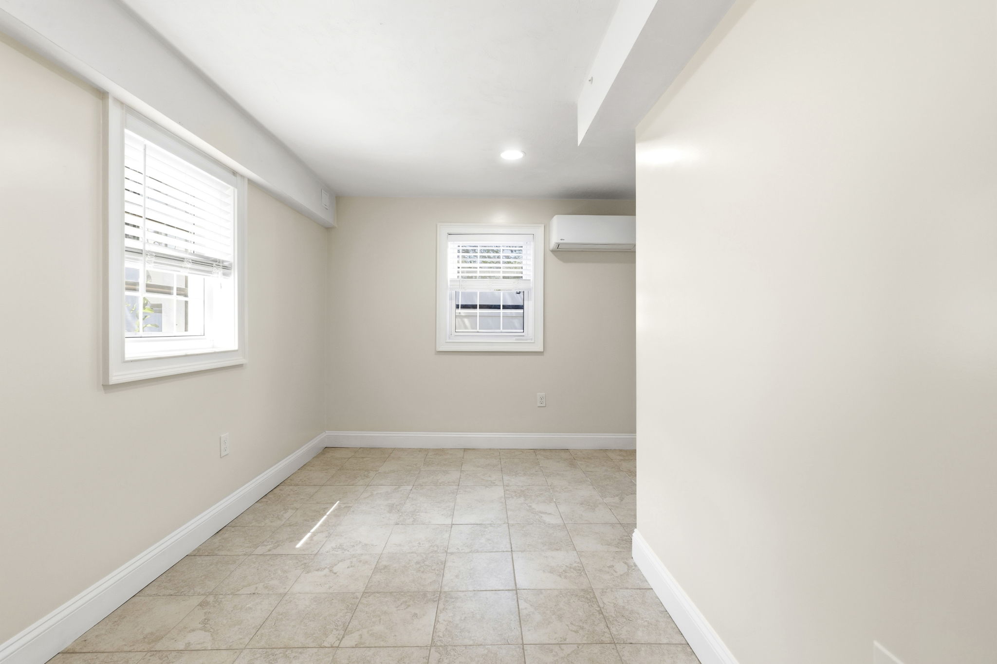 6 R Fairview Avenue Swampscott, MA 01907 - Photo 25 of 39 Gallery Image 25