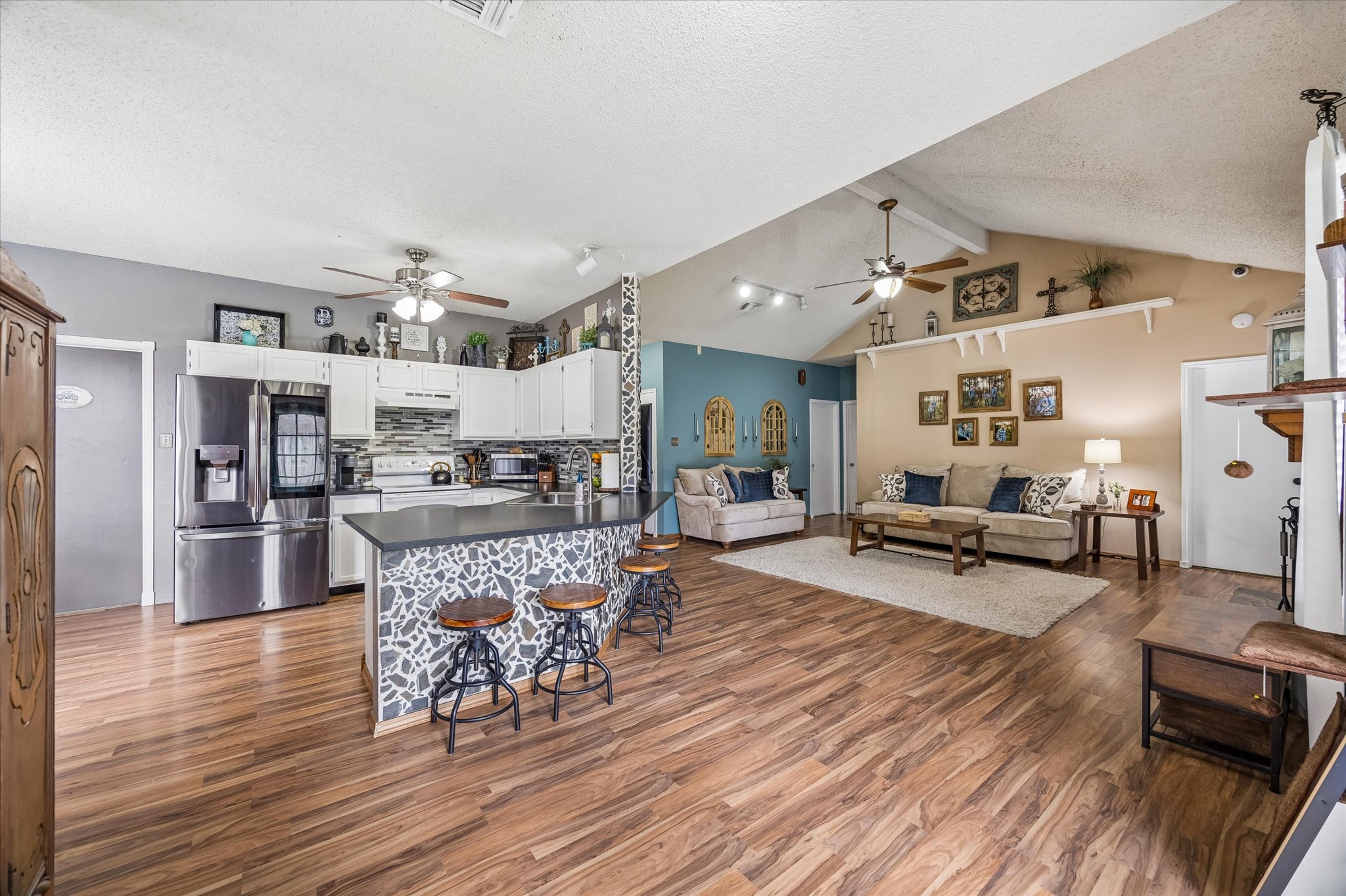 3115 Georgia Pine Drive Spring, TX 77373 - Photo 7 of 21