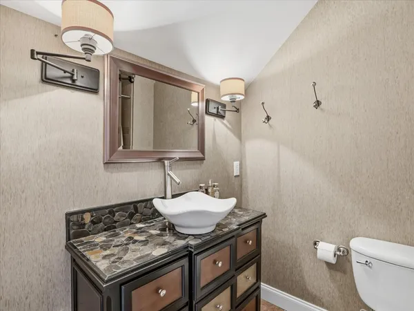 $1,100,000 | 205 Park Bluff Drive, Chapel Hill, NC 27517