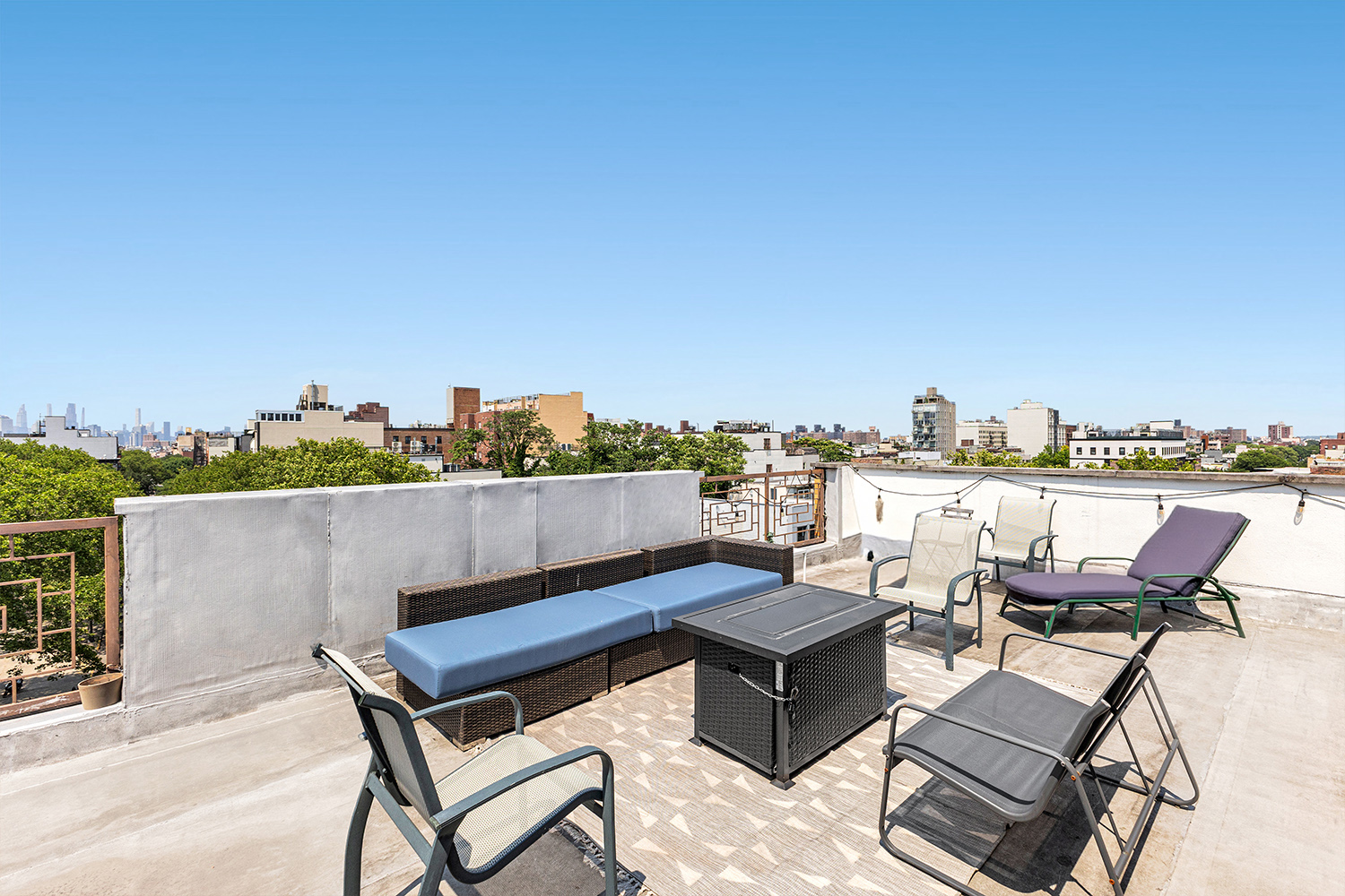 452 Lafayette Avenue, Unit 4R Brooklyn, NY 11205 - Photo 14 of 15 a view of a terrace with seating area