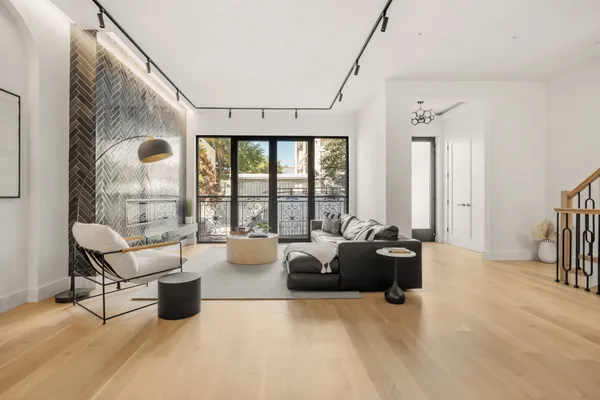 $2,325,000 | Belvidere Street | Bushwick