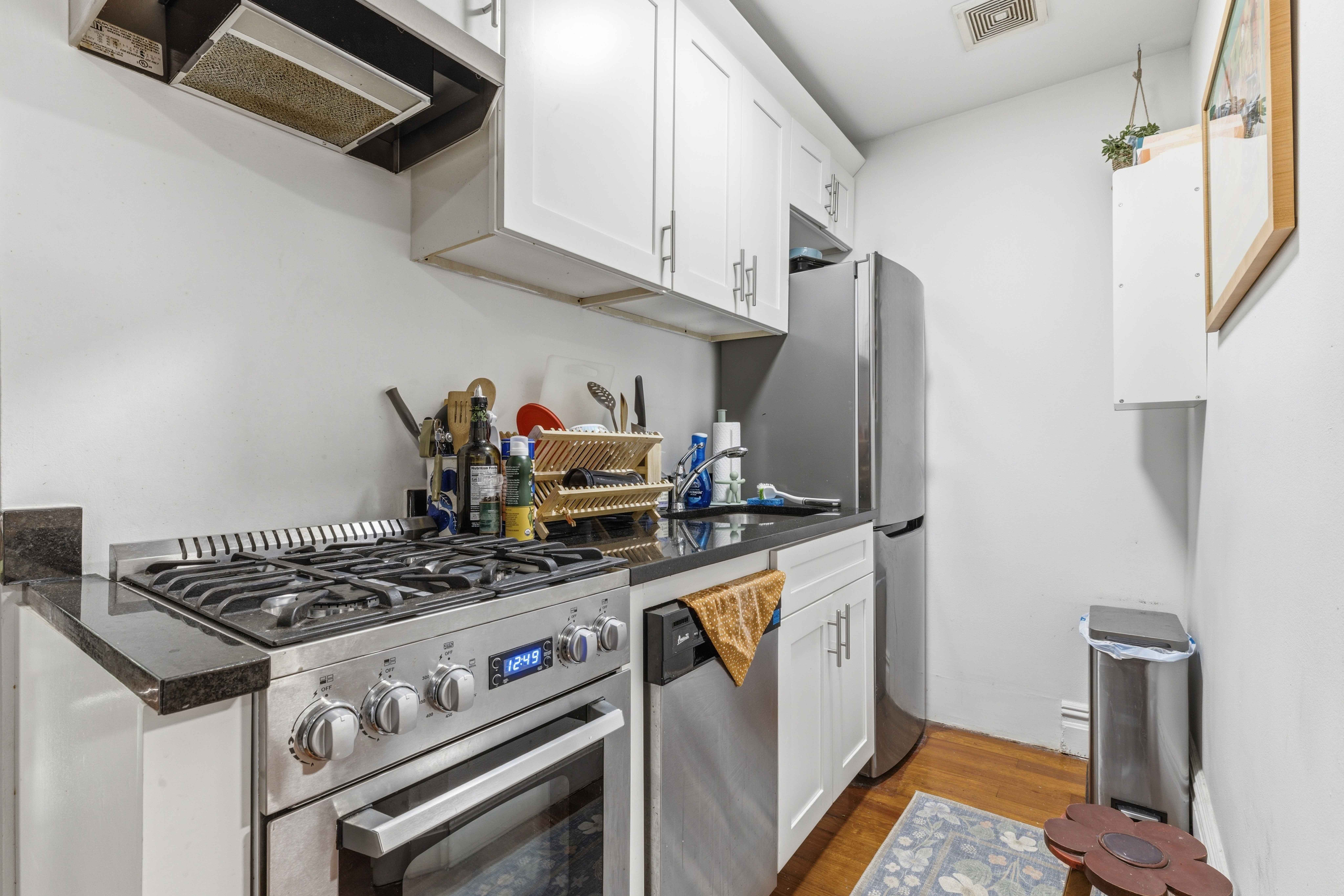 150 East 3rd Street, Unit 2 Manhattan, NY 10009 - Photo 2 of 6