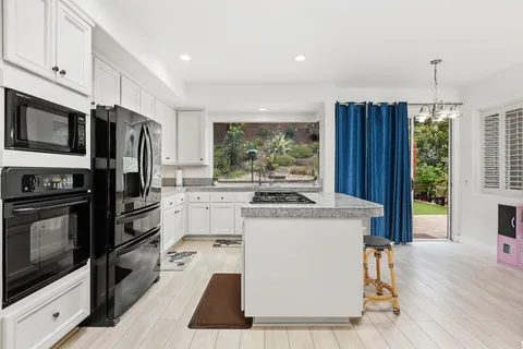 $1,379,000 | 13847 Carmel Ridge Road, San Diego, CA 92128