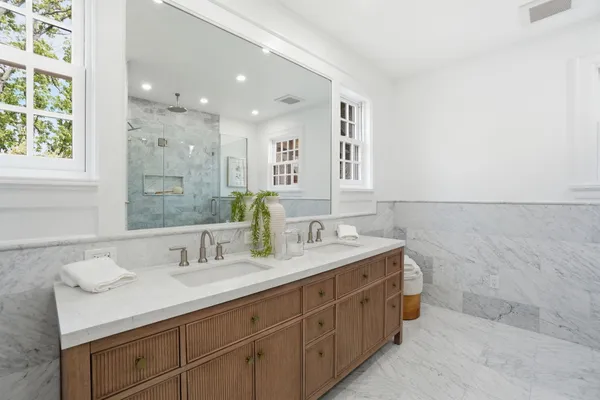 Contact Agent | Highland Place Northwest, Washington, DC 20008