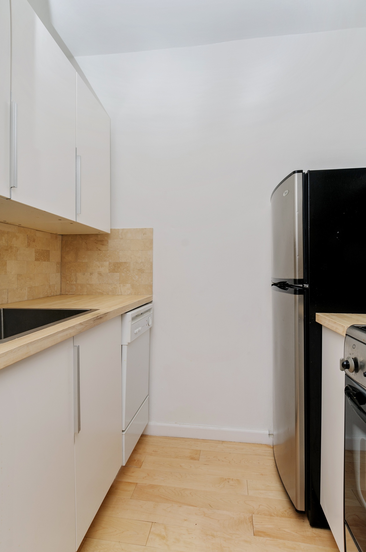 320 East 35th Street, Unit 5H Manhattan, NY 10016 - Photo 3 of 8