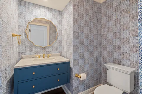 $2,400,000 | 121 Palm Island Lane, Vero Beach, FL 32963