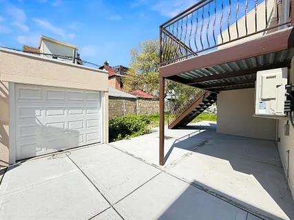 $1,299,000 | 3737 Cypress Avenue | Seagate