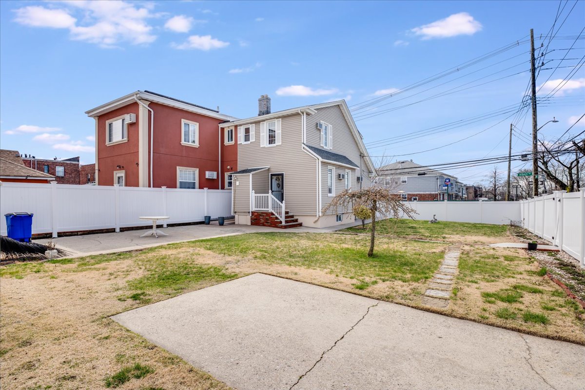 97-05 Albert Road Queens, NY 11417 - Photo 31 of 31