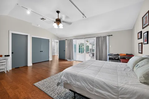 $1,590,000 | 1903 Holly Hill Drive, Austin, TX 78746