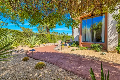 $1,235,000 | 5 Vista Loma Drive, Rancho Mirage, CA 92270