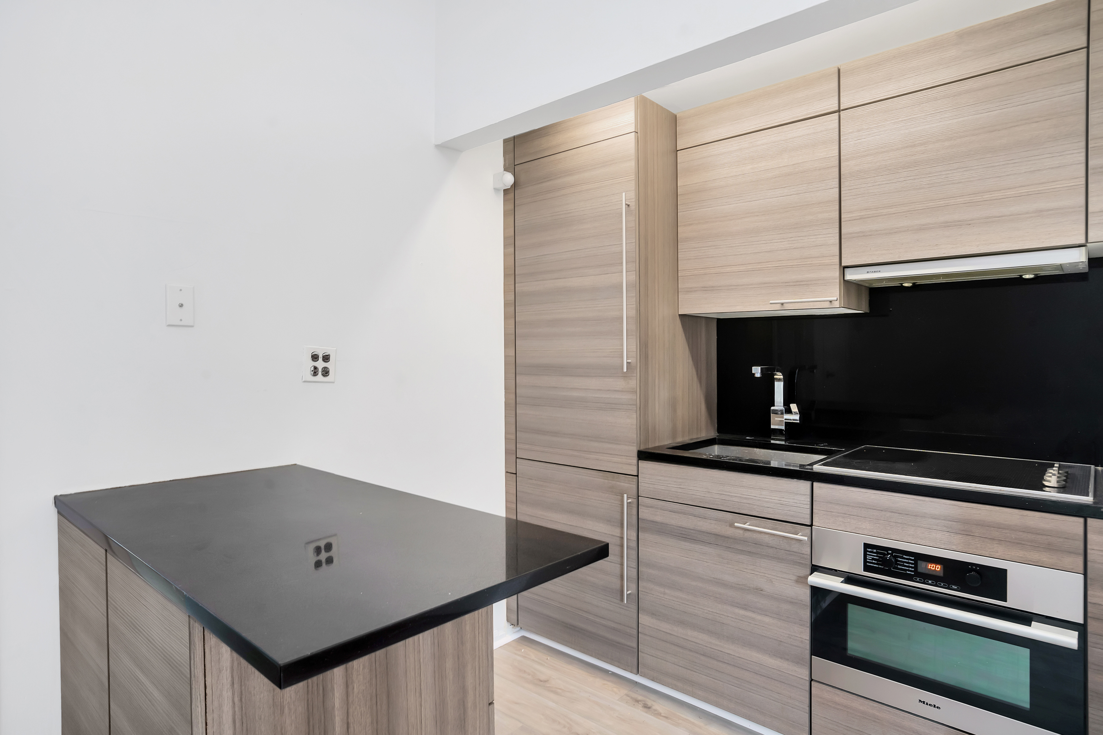 26 Gramercy Park South, Unit 6D Manhattan, NY 10003 - Photo 4 of 9