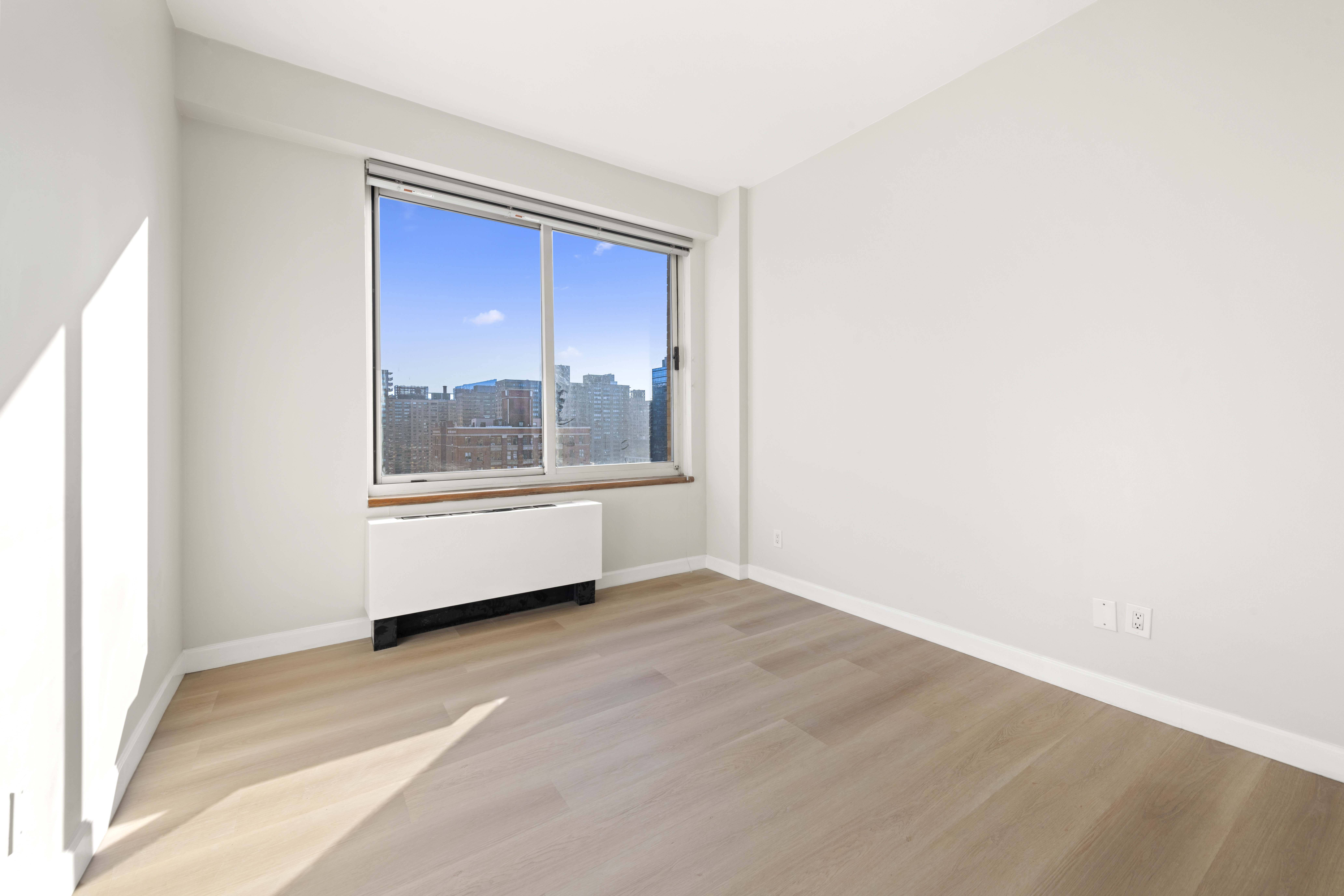 201 West 72nd Street, Unit 18B Manhattan, NY 10023 - Photo 8 of 13