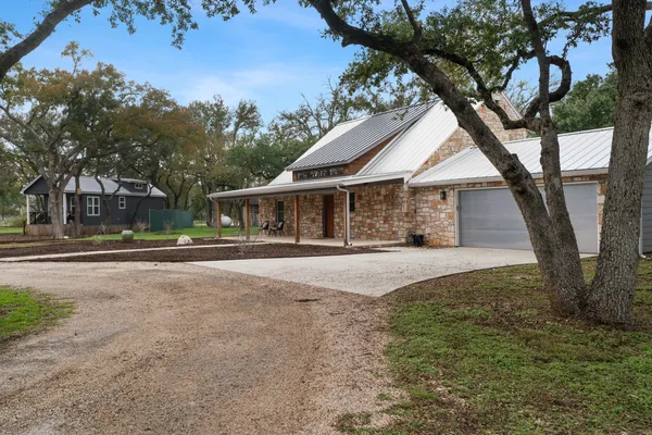 $915,000 | 1100 Live Oak Road, Leander, TX 78641
