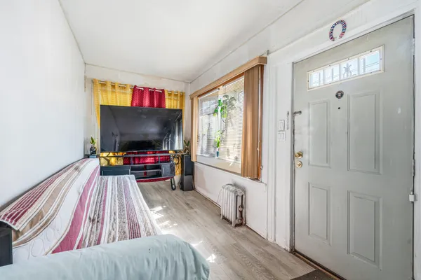 $950,000 | 186-01 Nashville Boulevard | St. Albans