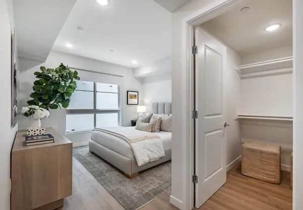 $5,500 | 303 South Orange Avenue, Unit 601, Los Angeles, CA 90036