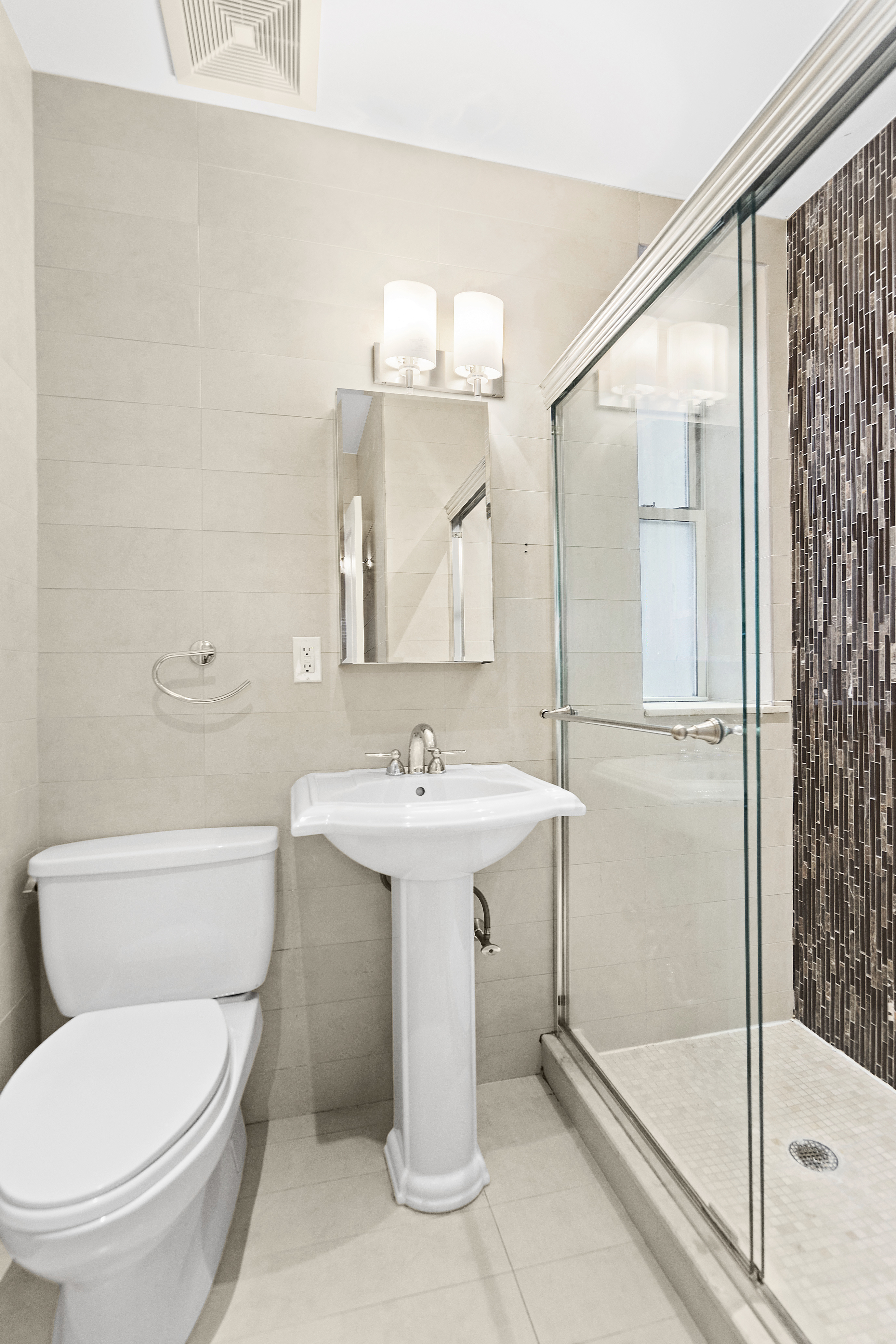 19 Grace Court, Unit 3B Brooklyn, NY 11201 - Photo 10 of 13