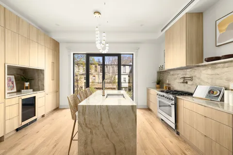 $2,395,000 | 637 MacDonough Street | Bedford-Stuyvesant