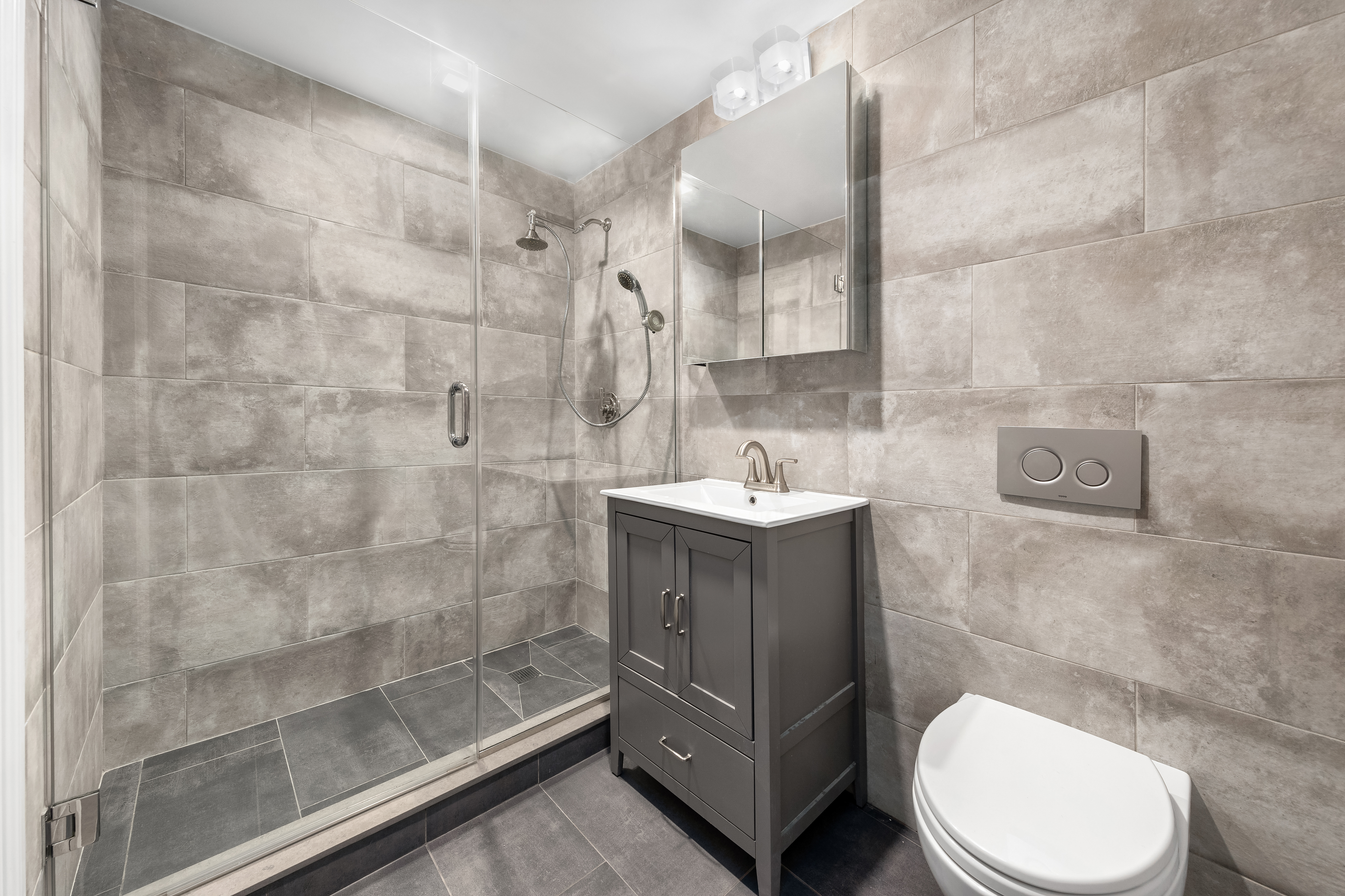 190 Riverside Drive, Unit 2B Manhattan, NY 10024 - Photo 8 of 9