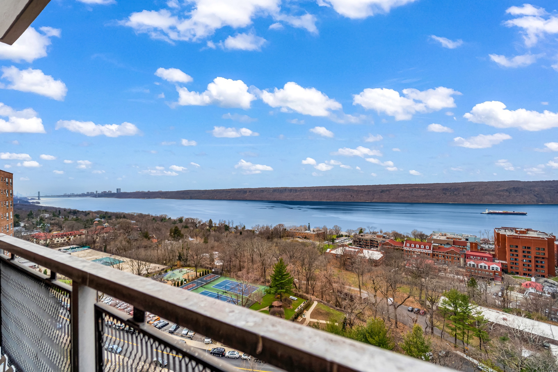 5900 Arlington Avenue, Unit 21J Bronx, NY 10471 - Photo 10 of 21