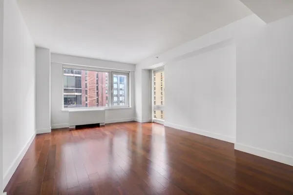 $1,400,000 | 44-27 Purves Street, Unit 8A | Long Island City