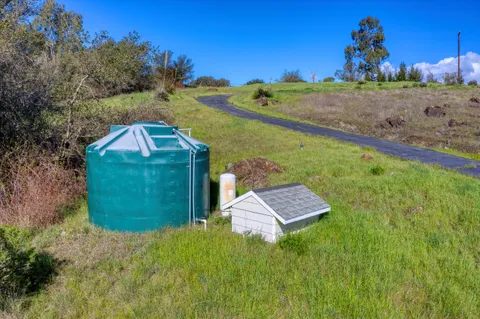 $1,850,000 | 10547 And 10443 Chalk Hill Road, Healdsburg, CA 95448