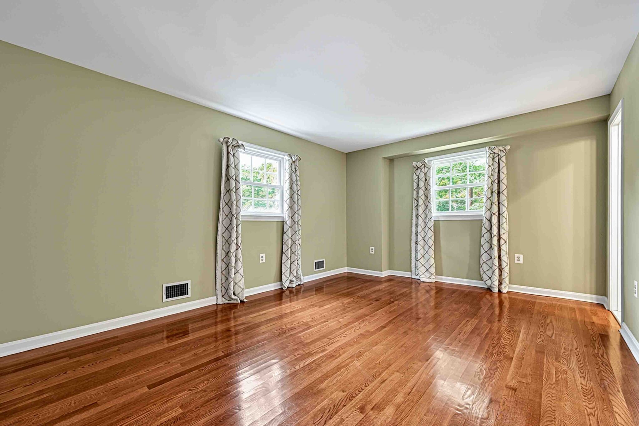 5124 Clinton Road Alexandria, VA 22312 - Photo 39 of 84 Gallery Image 39