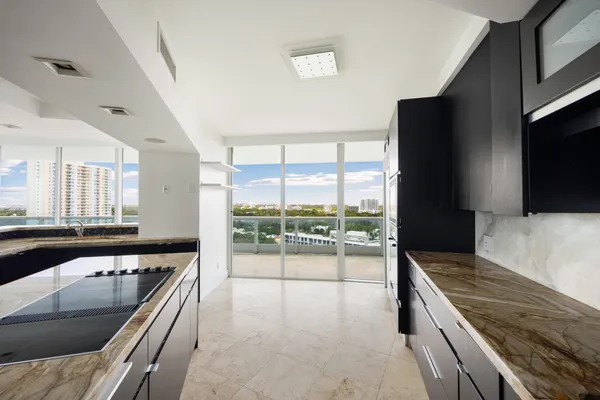 $1,600,000 | 2127 Brickell Avenue, Unit 1805, Miami, FL 33129