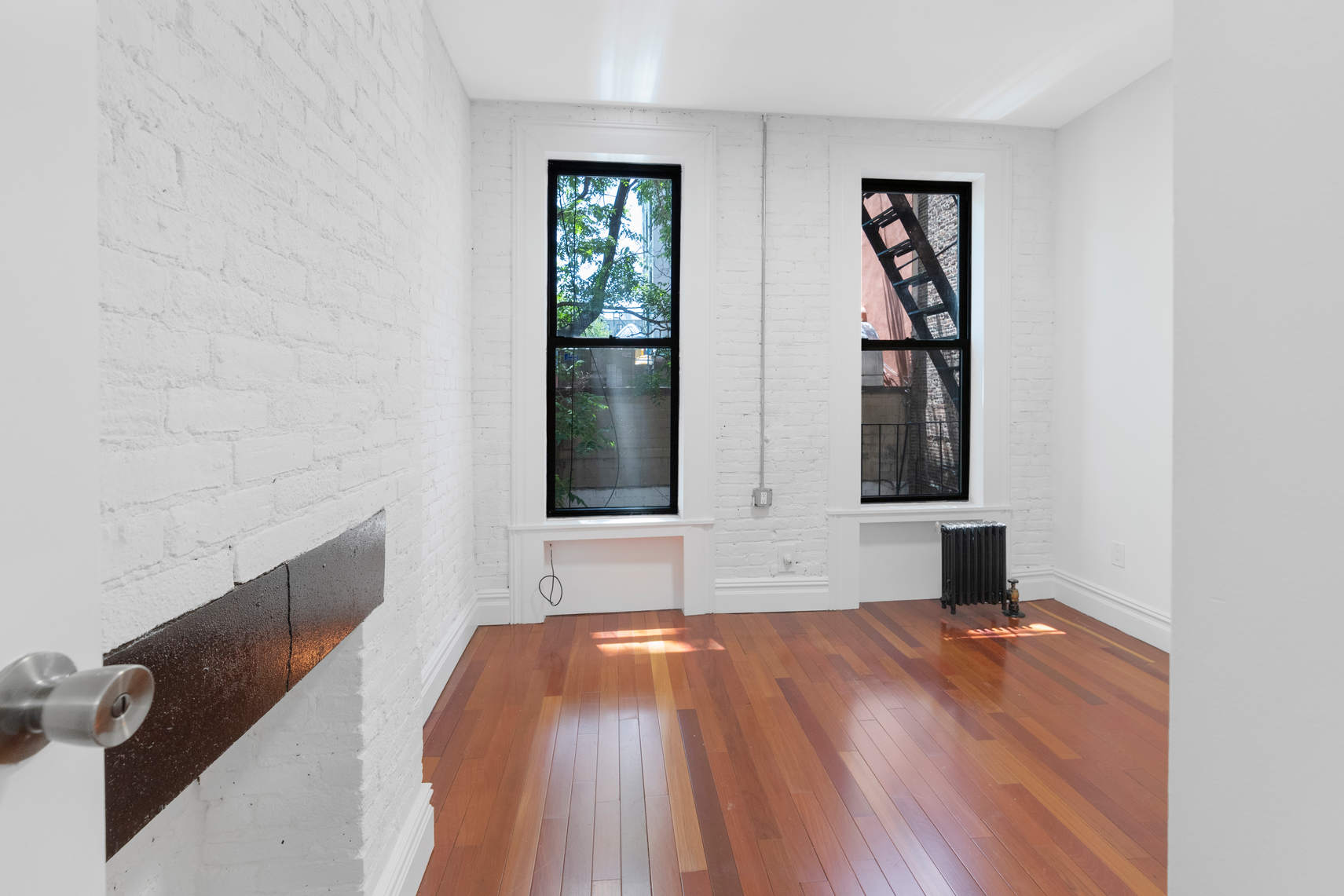 279 East Houston Street, Unit 1B Manhattan, NY 10002 - Photo 1 of 4 Gallery Image 1