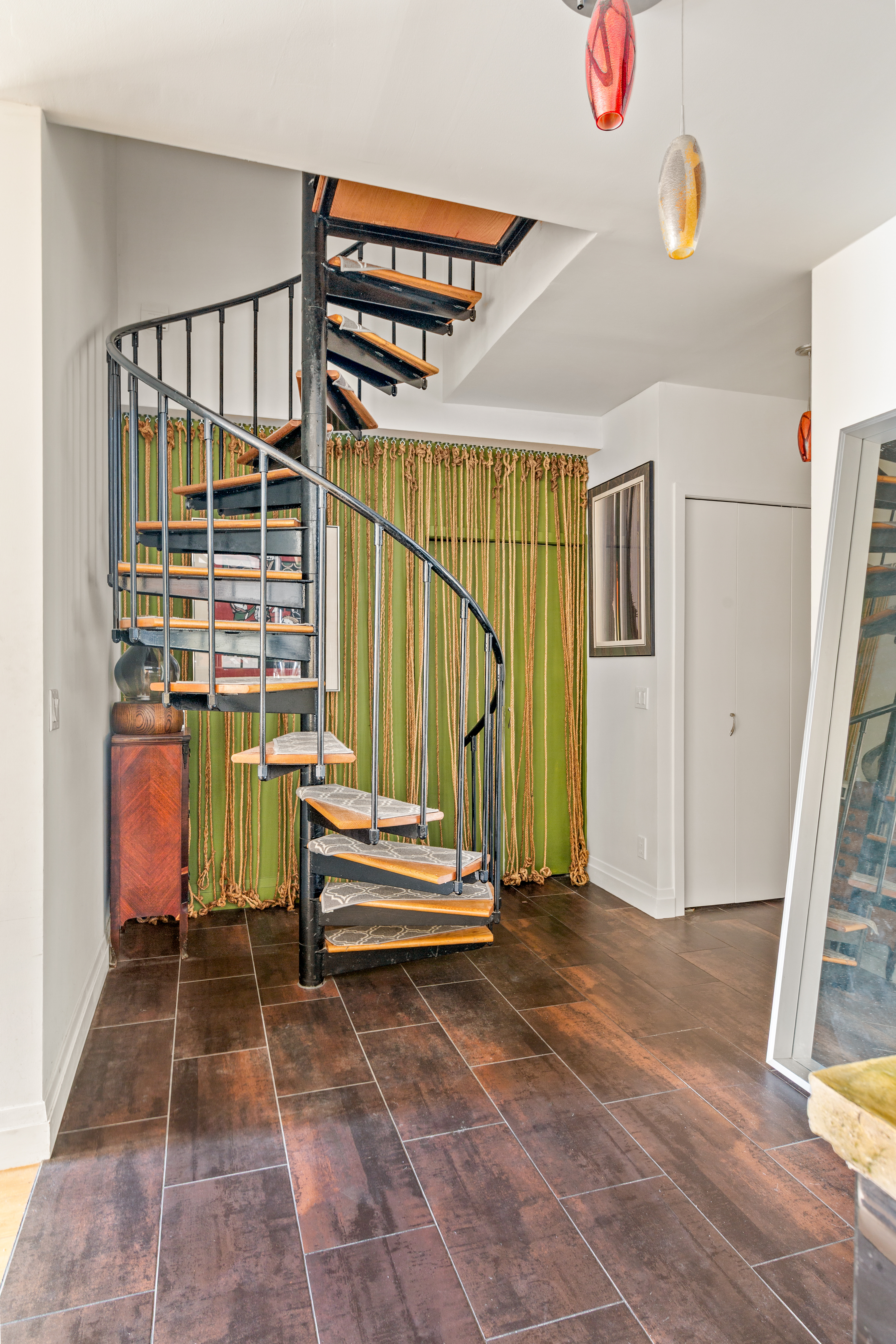 529 West 42nd Street, Unit 7A Manhattan, NY 10036 - Photo 12 of 18 a view of front door with hallway