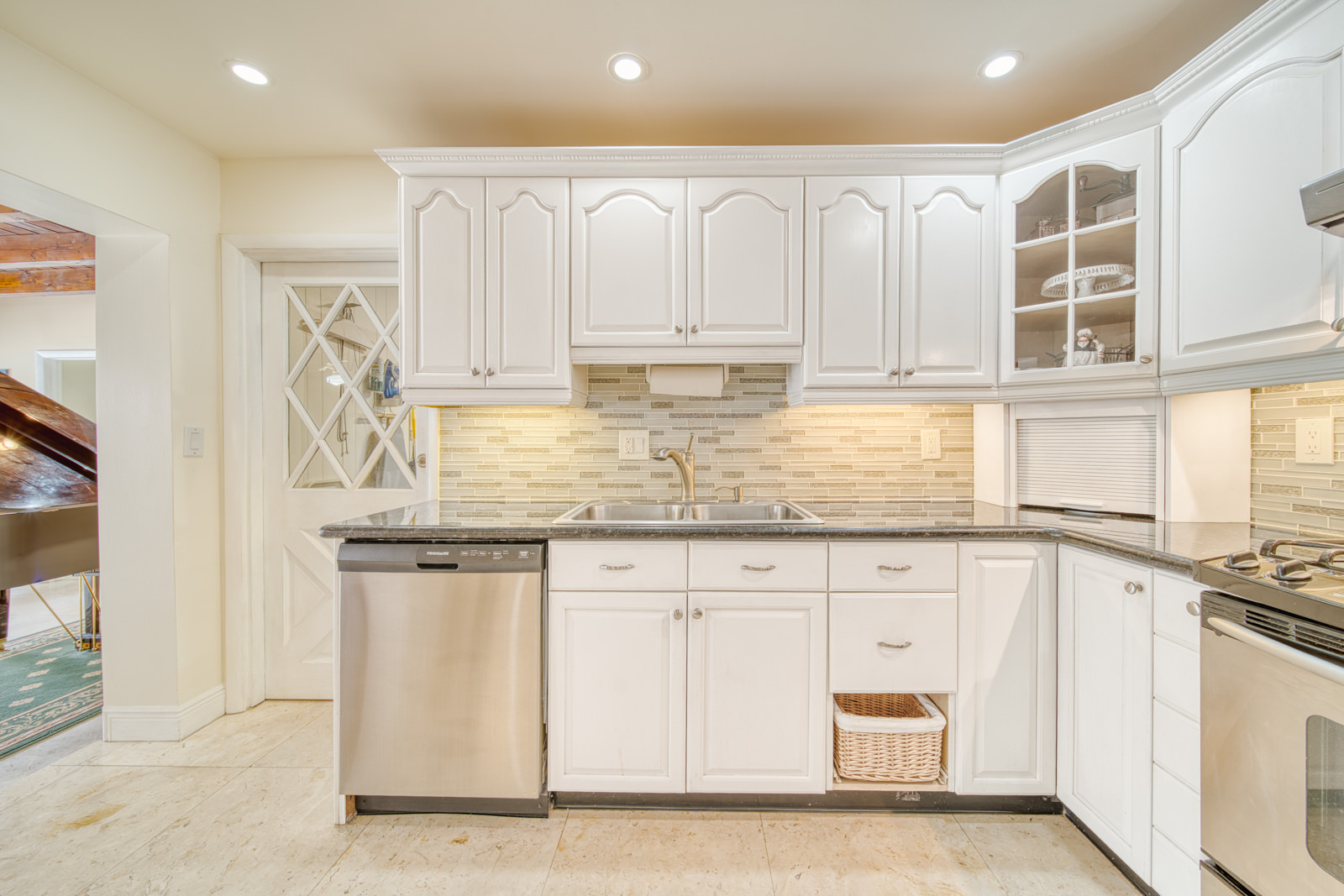 10641 Southwest 99th Terrace Miami, FL 33176 - Photo 27 of 41