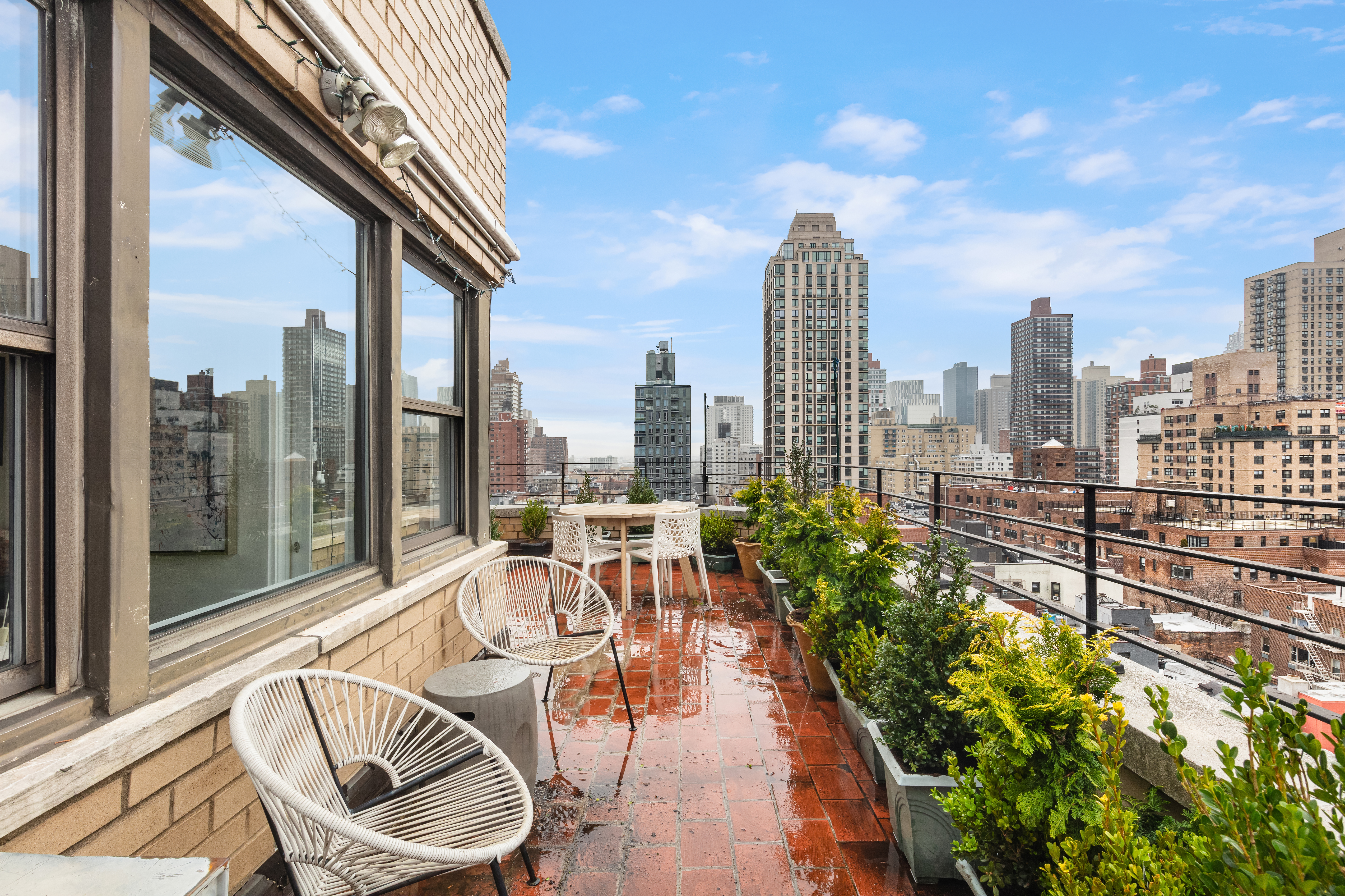 205 East 77th Street, Unit PHA Manhattan, NY 10075 - Photo 2 of 14