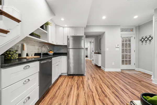 Contact Agent | 1515 T Street Northwest, Washington, DC 20009