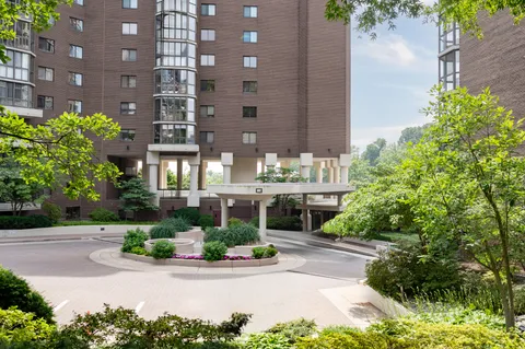 $450,000 | 1600 North Oak Street, Unit 603, Arlington, VA 22209