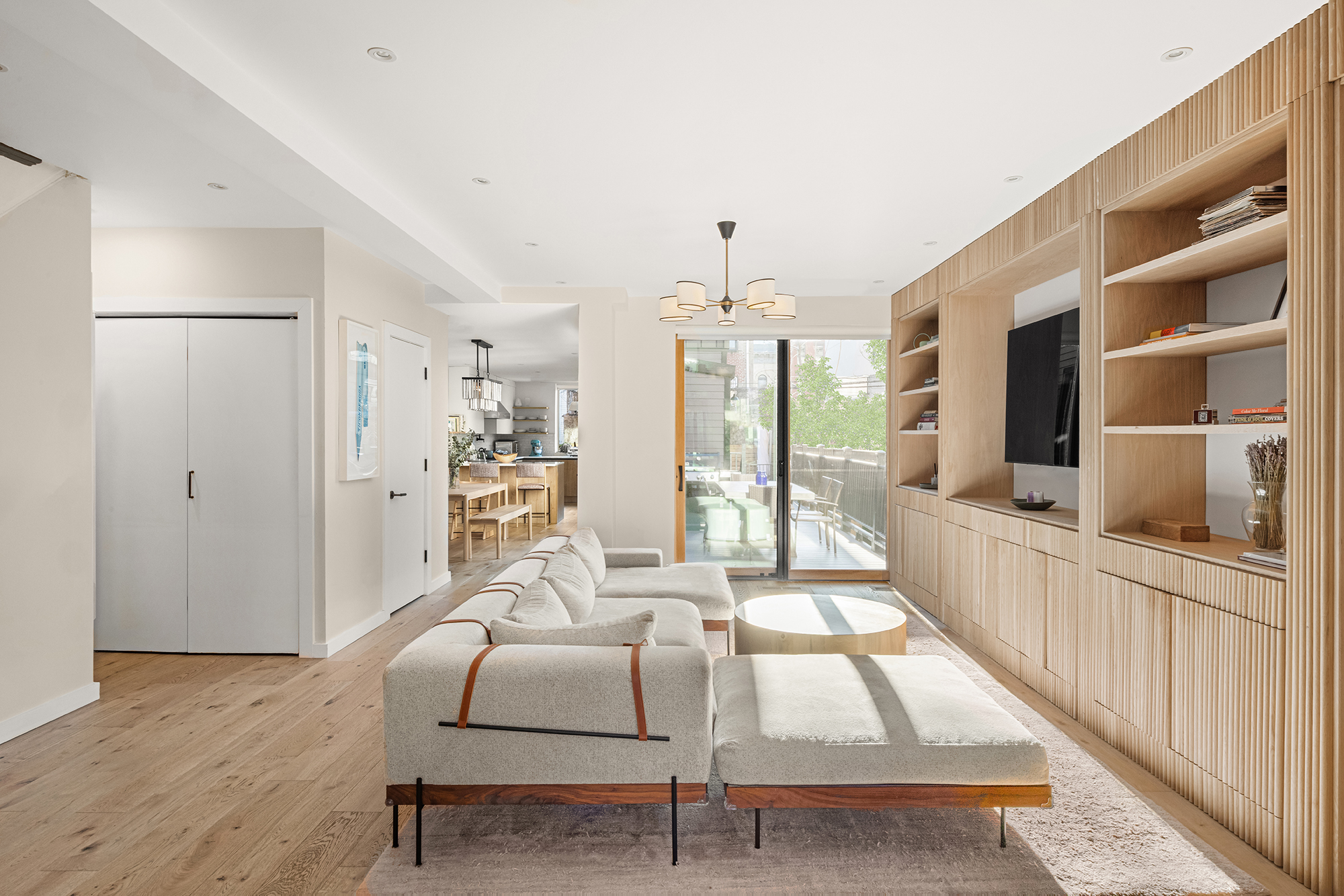 683 Leonard Street Brooklyn, NY 11222 - Photo 3 of 25 a living room with furniture