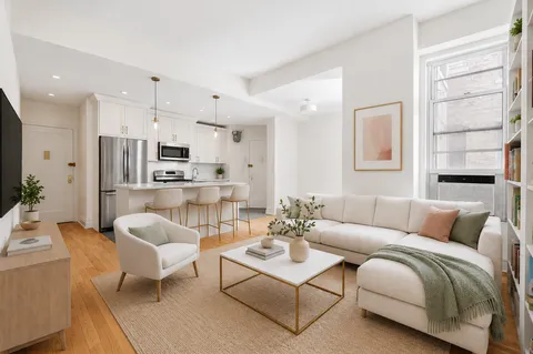 $1,850,000 | 525 Park Avenue, Unit 5D | Lenox Hill