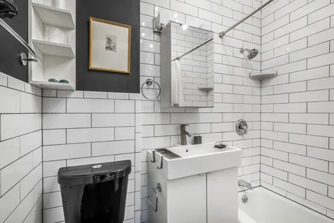 $4,250 | 266 West 22nd Street, Unit 1 | Chelsea