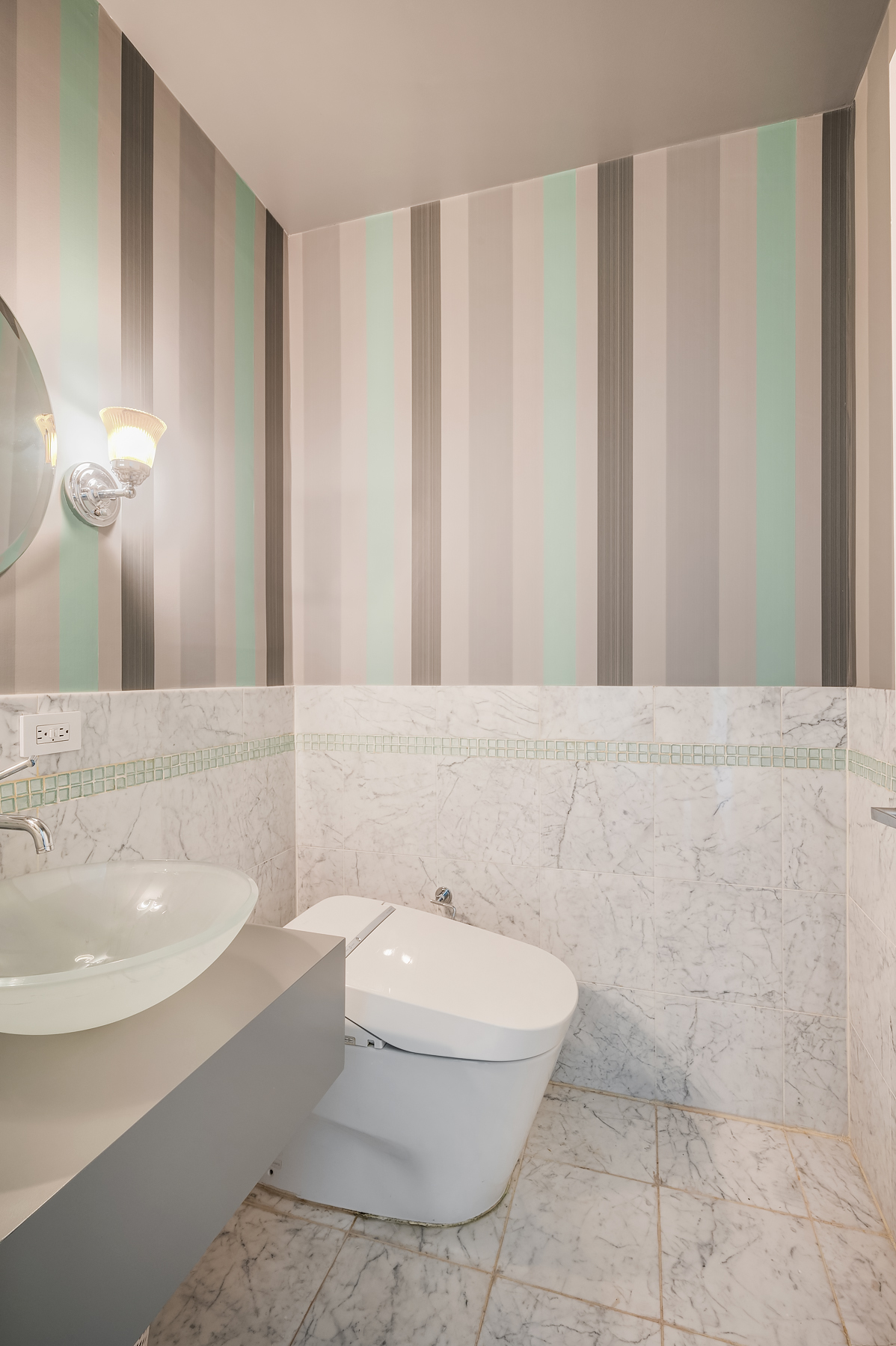 212 East 57th Street, Unit 11A Manhattan, NY 10022 - Photo 7 of 9