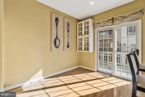$925,000 | 8847 Ashgrove House Lane, Vienna, VA 22182