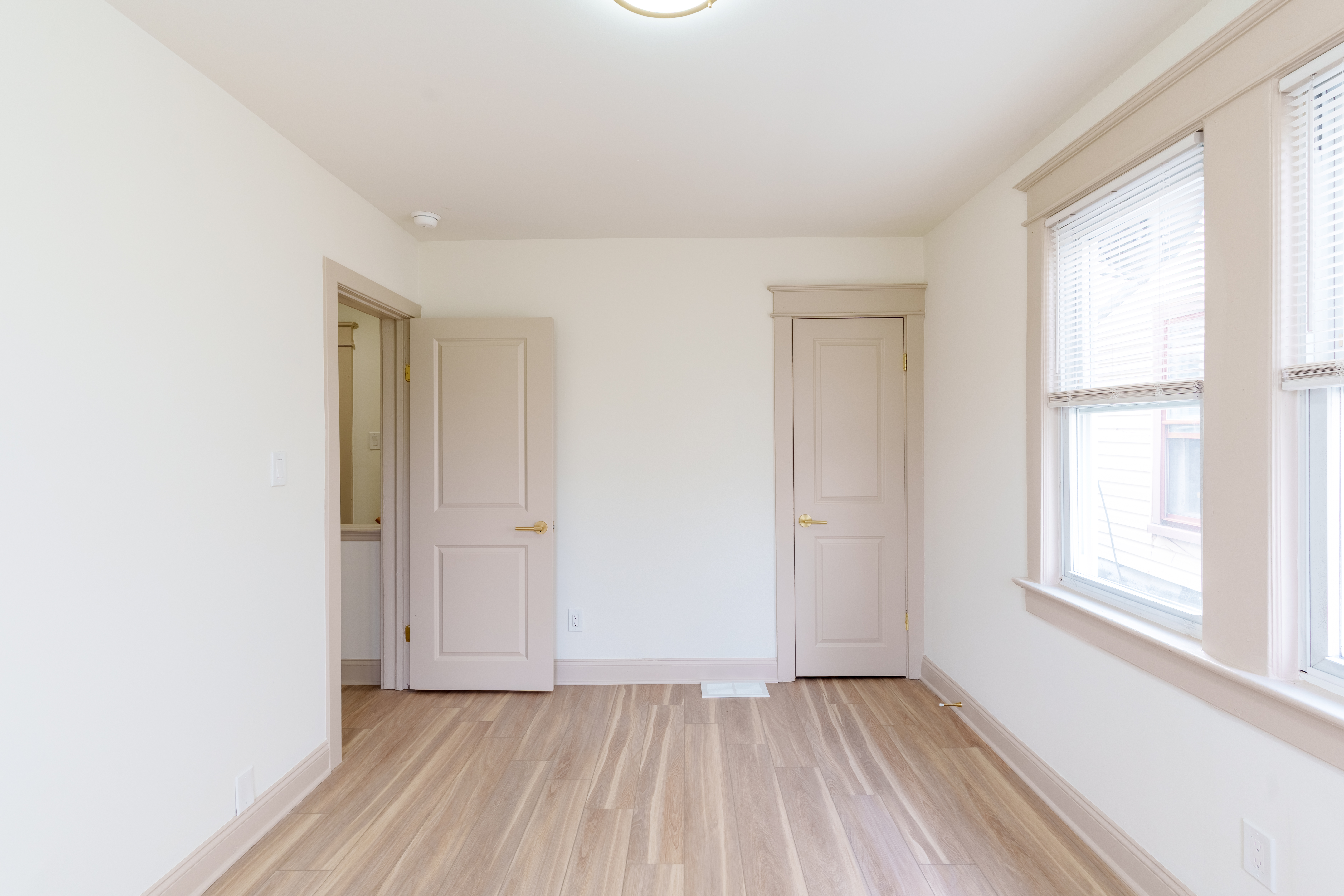 415 North Haddon Avenue Haddonfield, NJ 08033 - Photo 13 of 23 an empty room with window