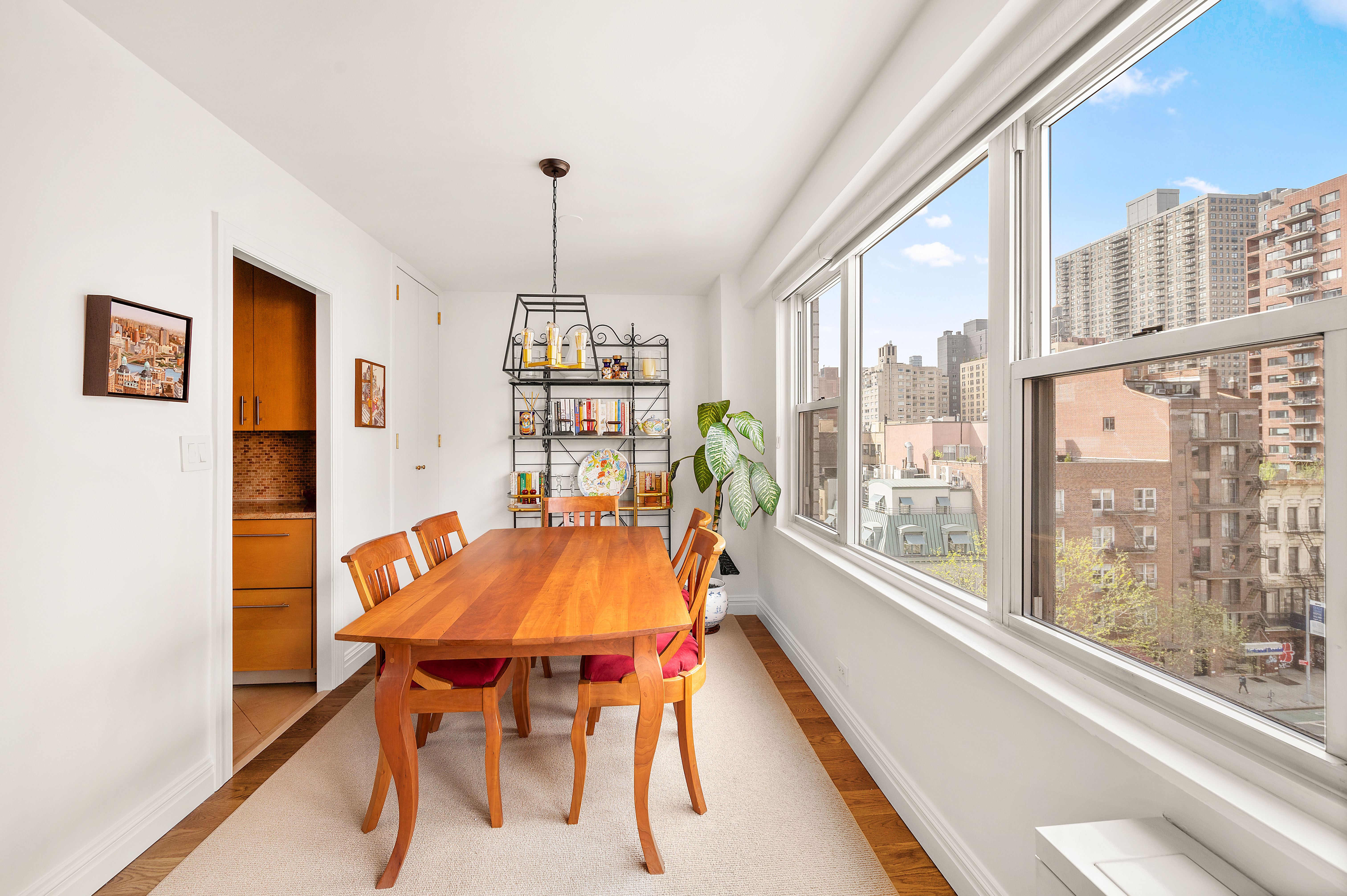 400 East 77th Street, Unit 8K Manhattan, NY 10075 - Photo 5 of 10